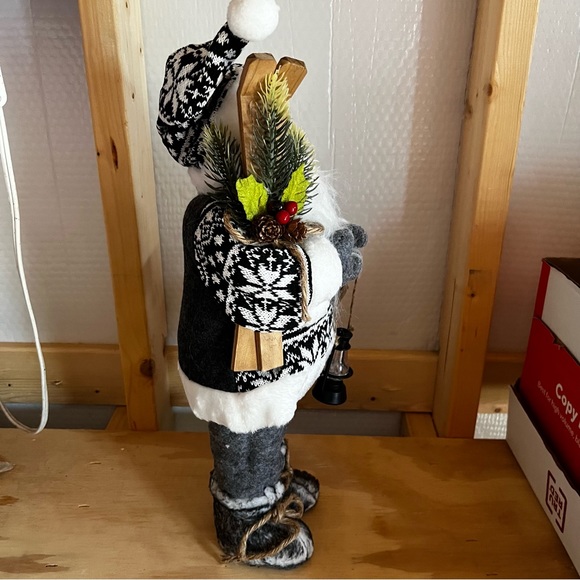 NWT Pewter Pine Tundra Santa Claus - Picture 4 of 6